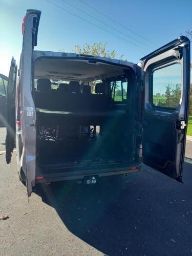 louez une voiture 9 places proche angers