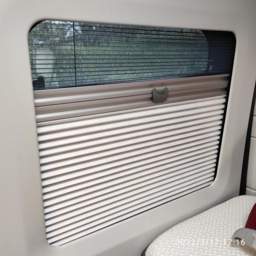 22-Storemoustiquaire