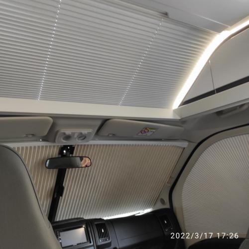 24-Store-devant-du-vehicule