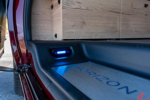 lumiere-marche-pied-achat-fourgon-amenage